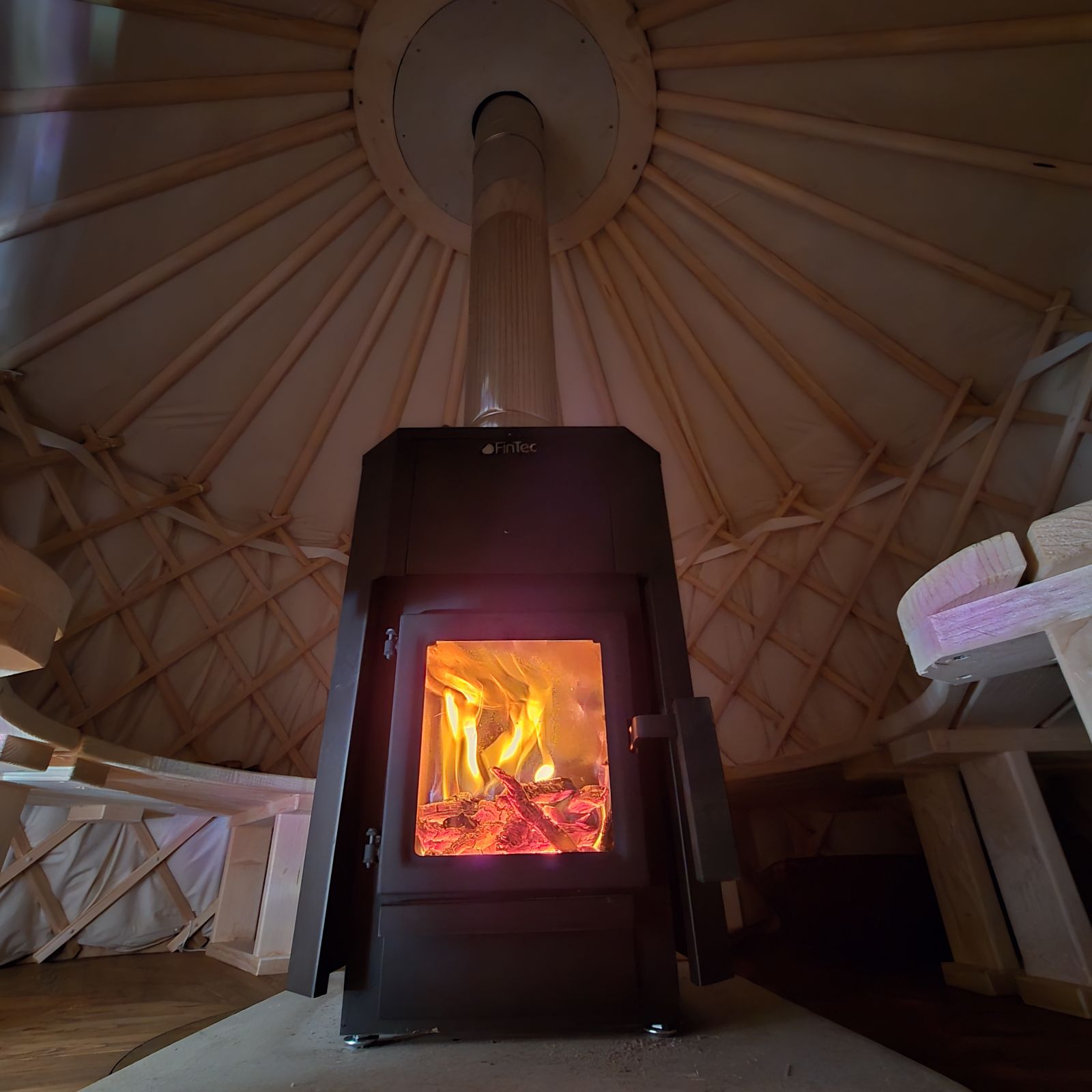 jurte innenraum ofen